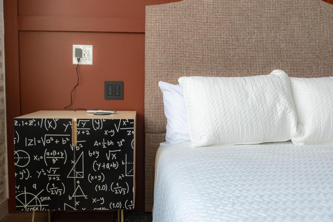 The Schoolhouse Hotel White Sulphur Springs Εξωτερικό φωτογραφία